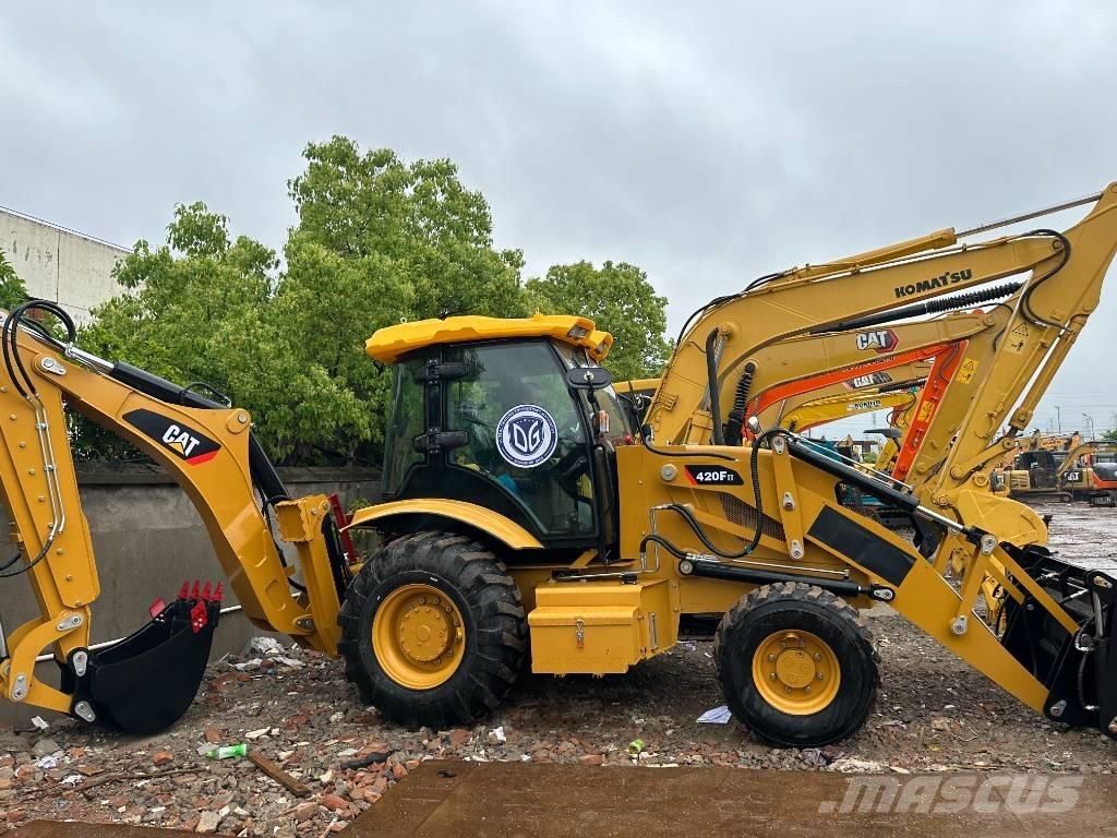 CAT 420 F Kaivurikuormaajat