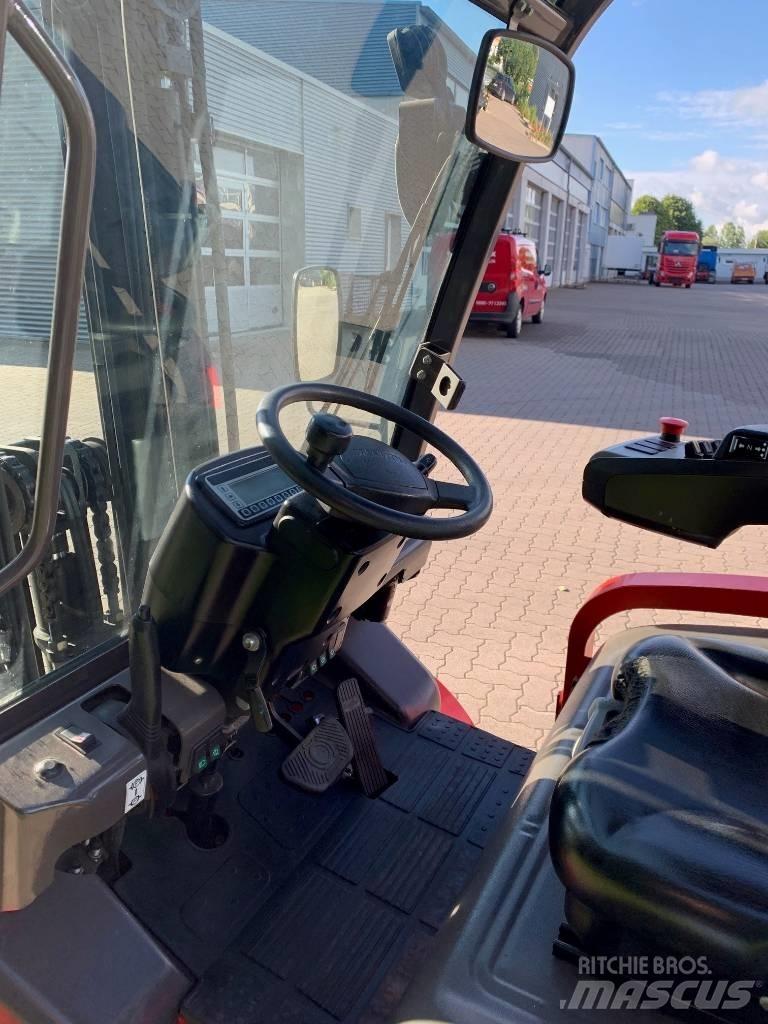 Manitou ME425C Sähkötrukit