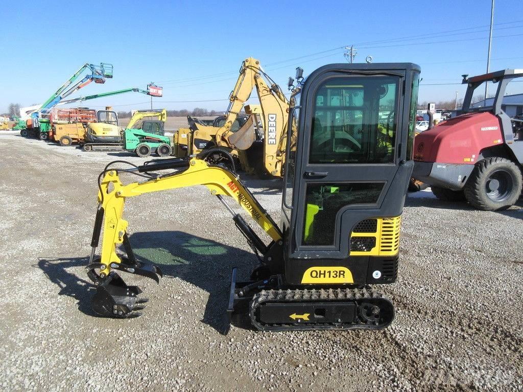 AGT QH13R Minikaivukoneet < 7t