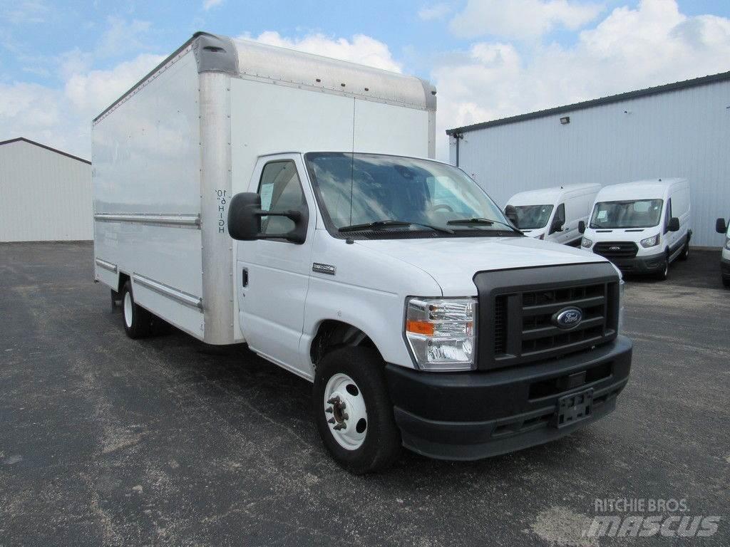 Ford E-350 Umpikorikuorma-autot