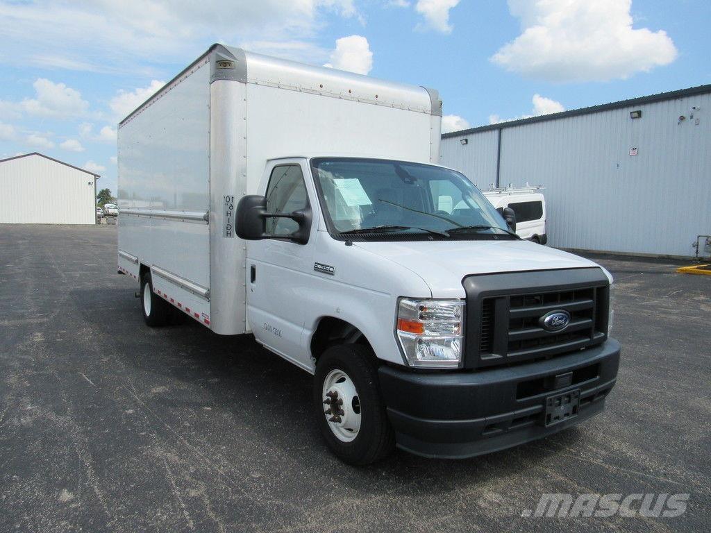 Ford E-350 Umpikorikuorma-autot