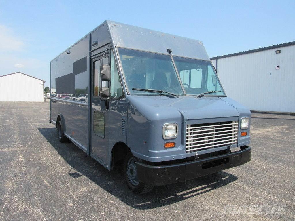Ford E-450 Umpikorikuorma-autot