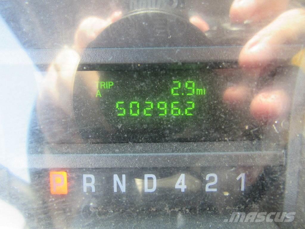 Ford E-450 Umpikorikuorma-autot