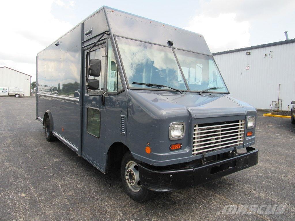 Ford E-450 Umpikorikuorma-autot