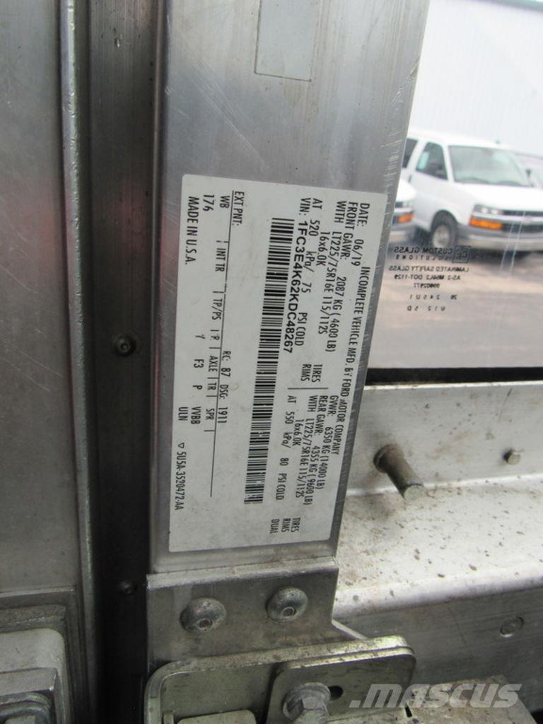 Ford E-450 Umpikorikuorma-autot