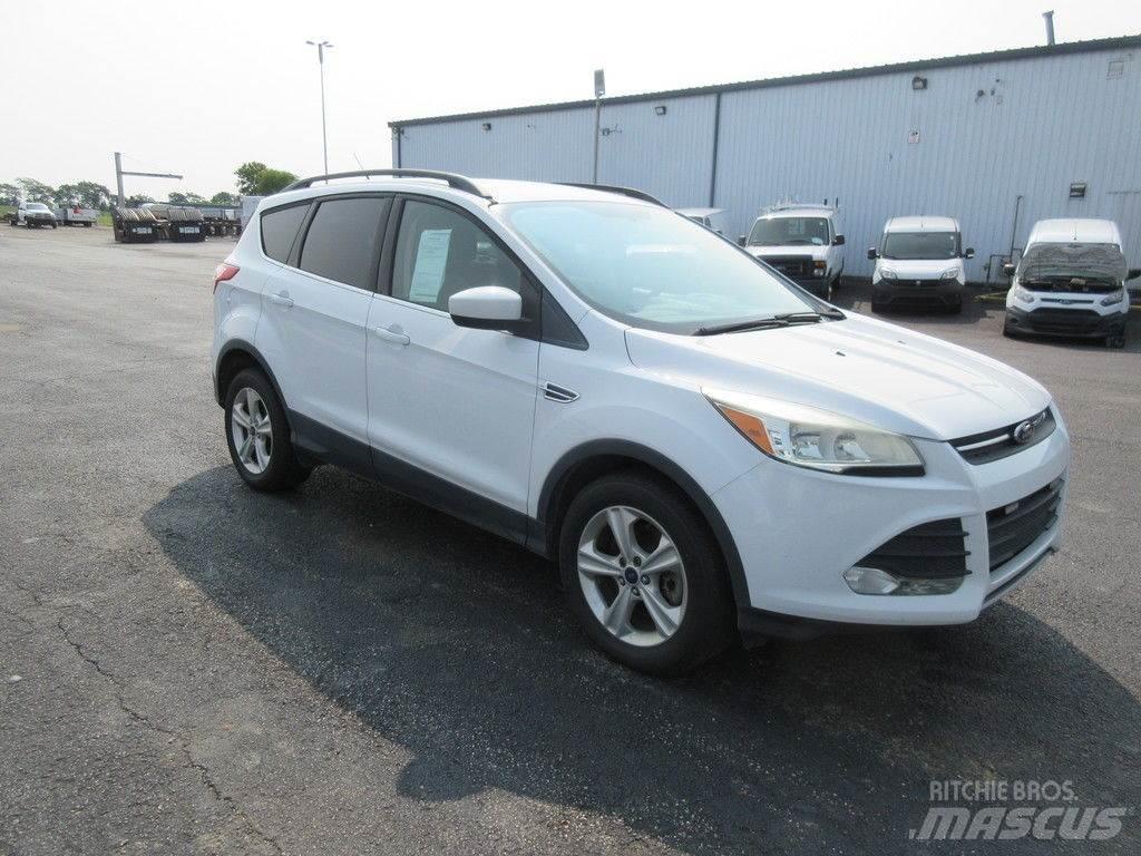 Ford Escape Henkilöautot