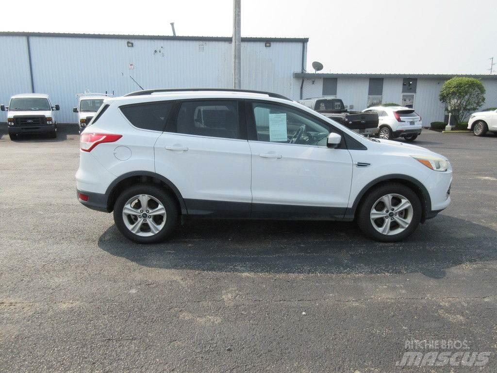 Ford Escape Henkilöautot