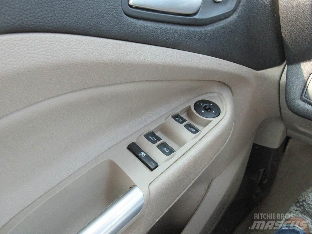Ford Escape Henkilöautot
