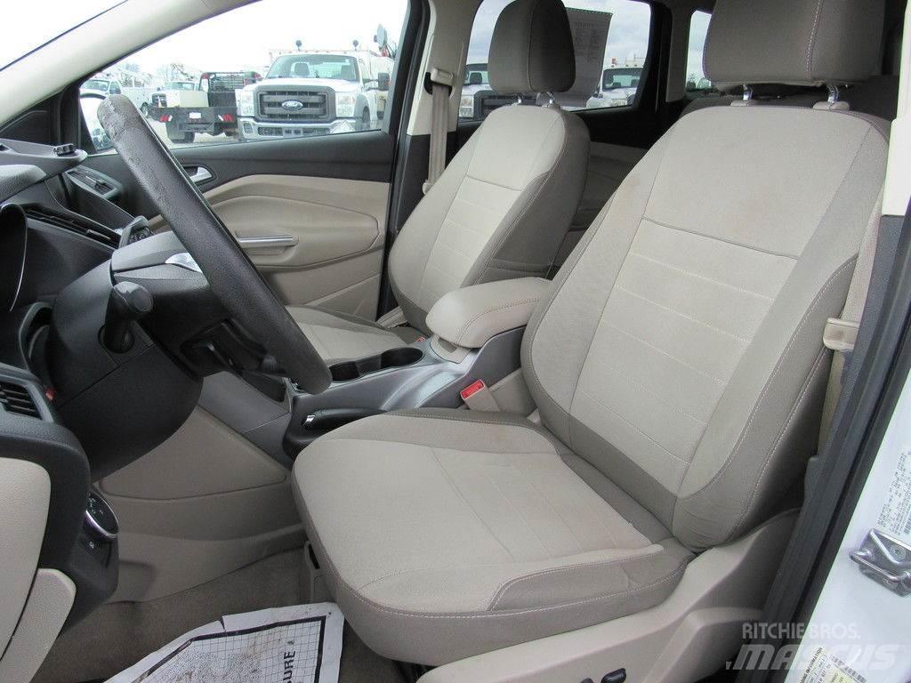 Ford Escape Henkilöautot
