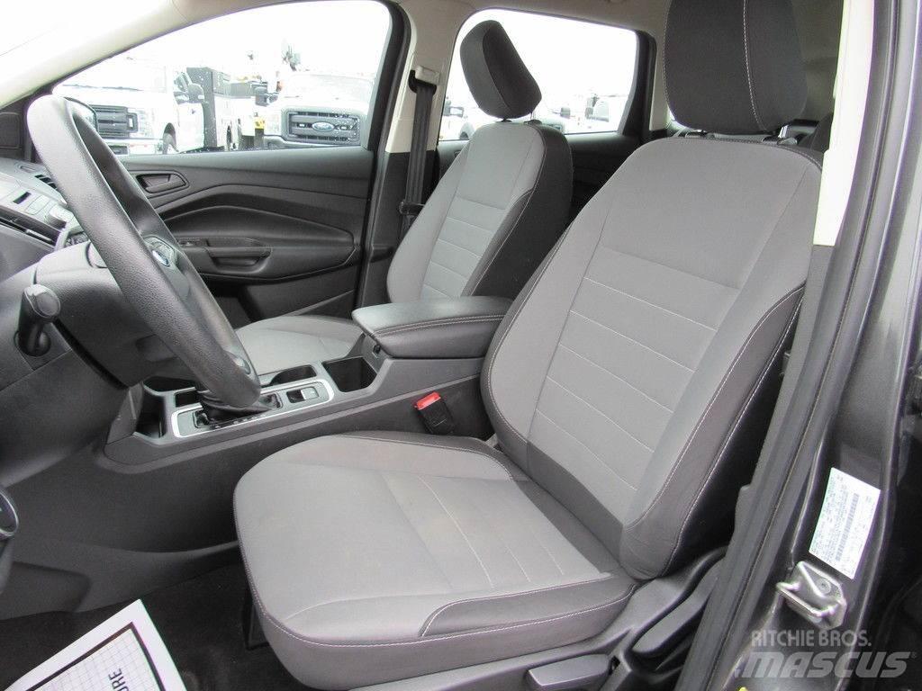 Ford Escape Henkilöautot