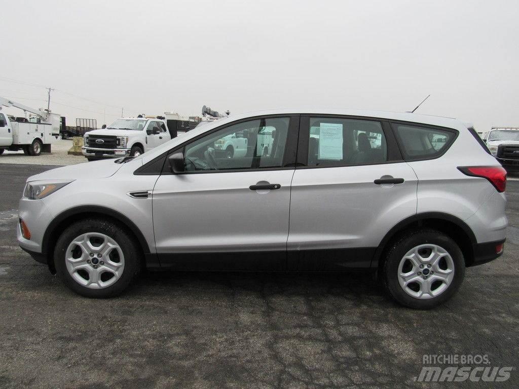 Ford Escape Henkilöautot
