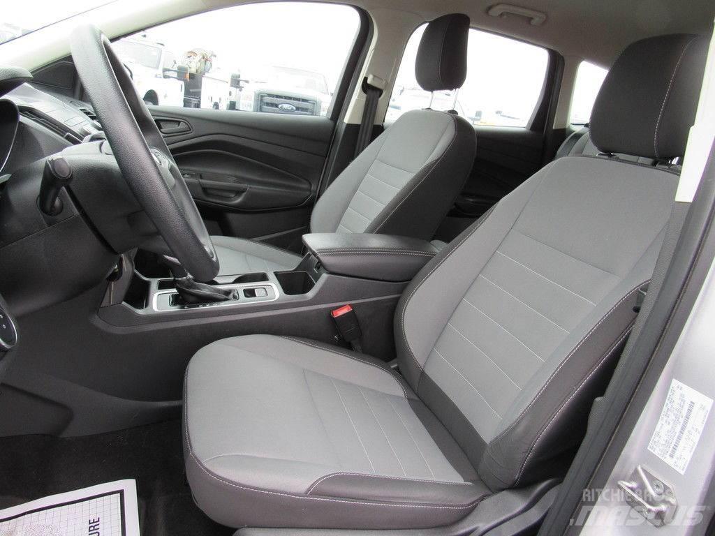 Ford Escape Henkilöautot