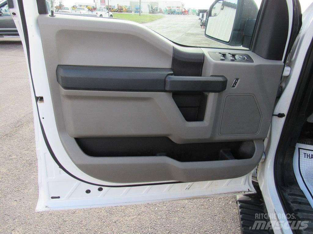 Ford F-150 Lava-autot