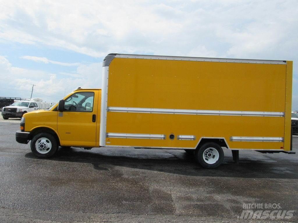 GMC Savana 3500 Umpikorikuorma-autot