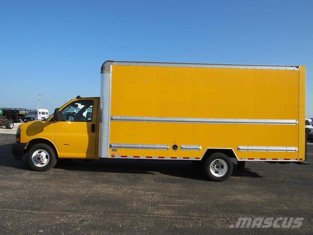 GMC Savana 3500 Umpikorikuorma-autot