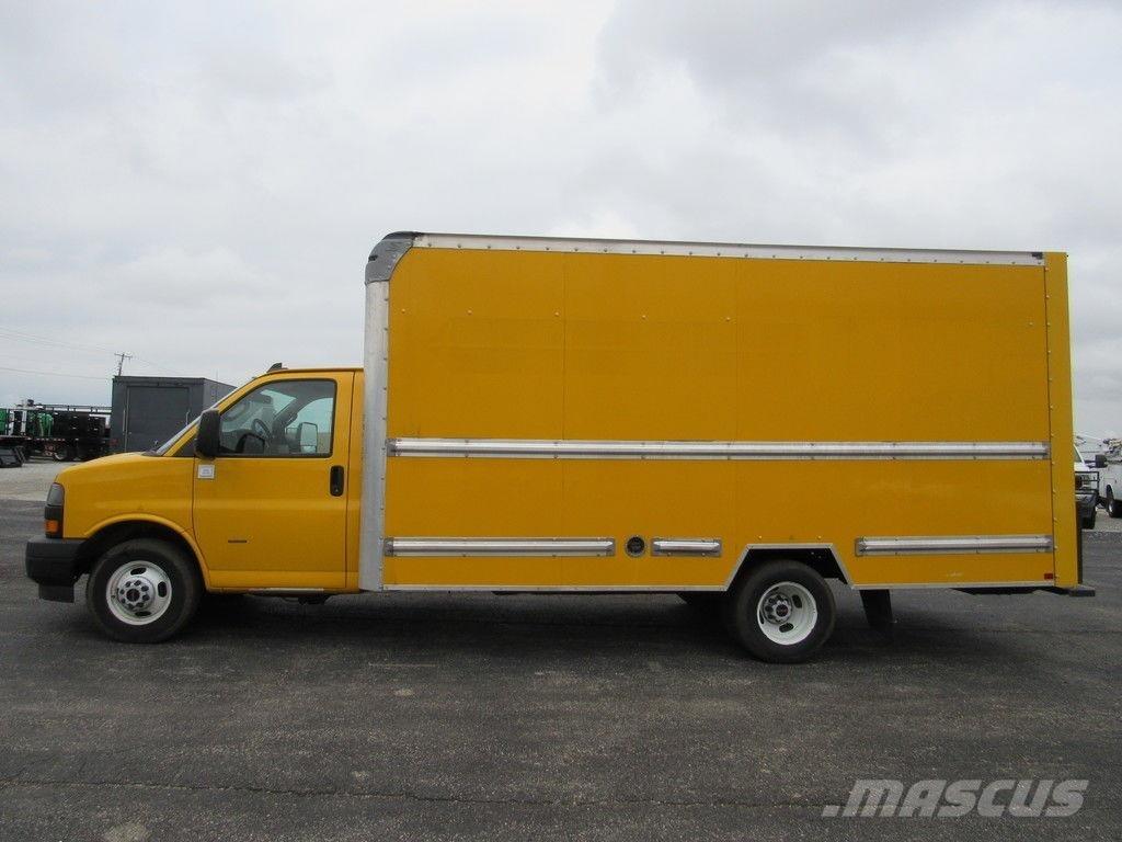 GMC Savana 3500 Umpikorikuorma-autot