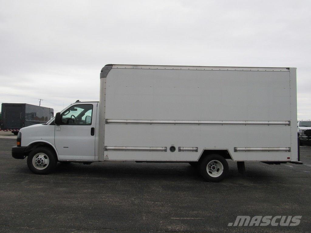 GMC Savana 3500 Umpikorikuorma-autot