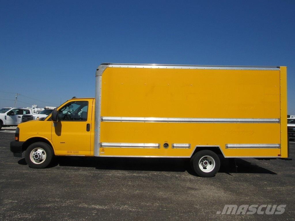 GMC Savana 3500 Umpikorikuorma-autot
