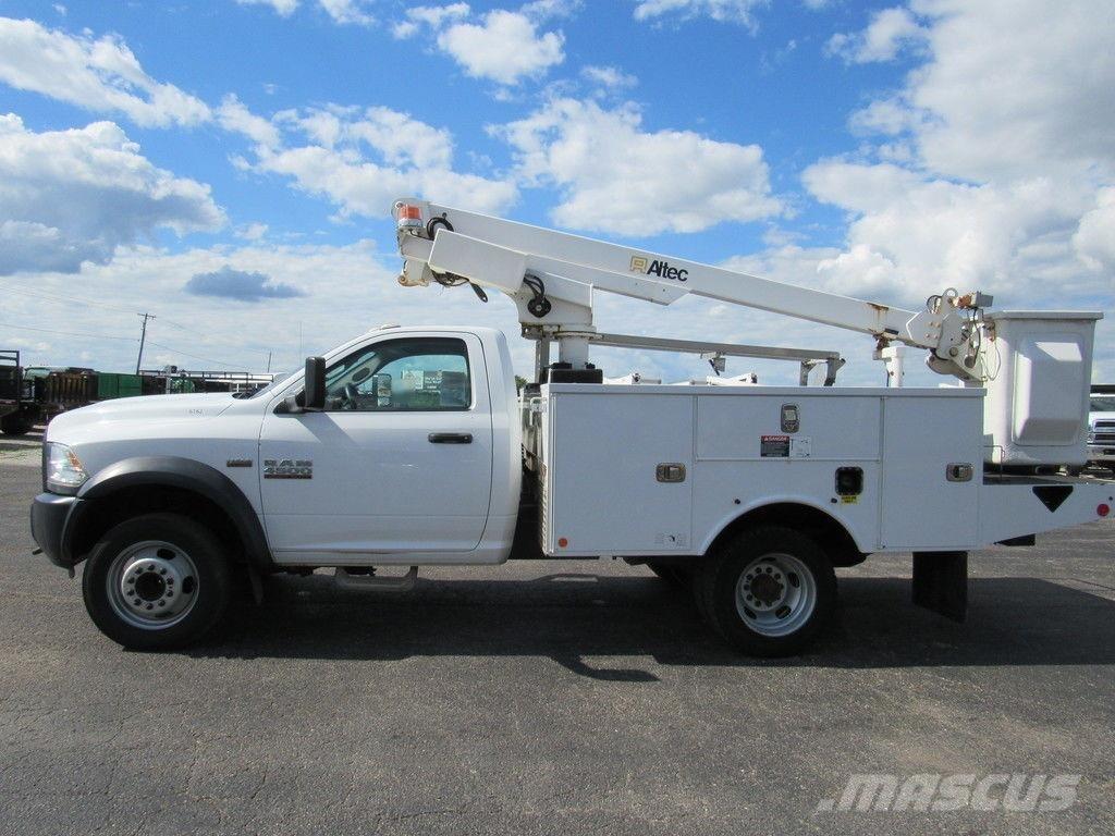 RAM 4500 Nostolava-autot