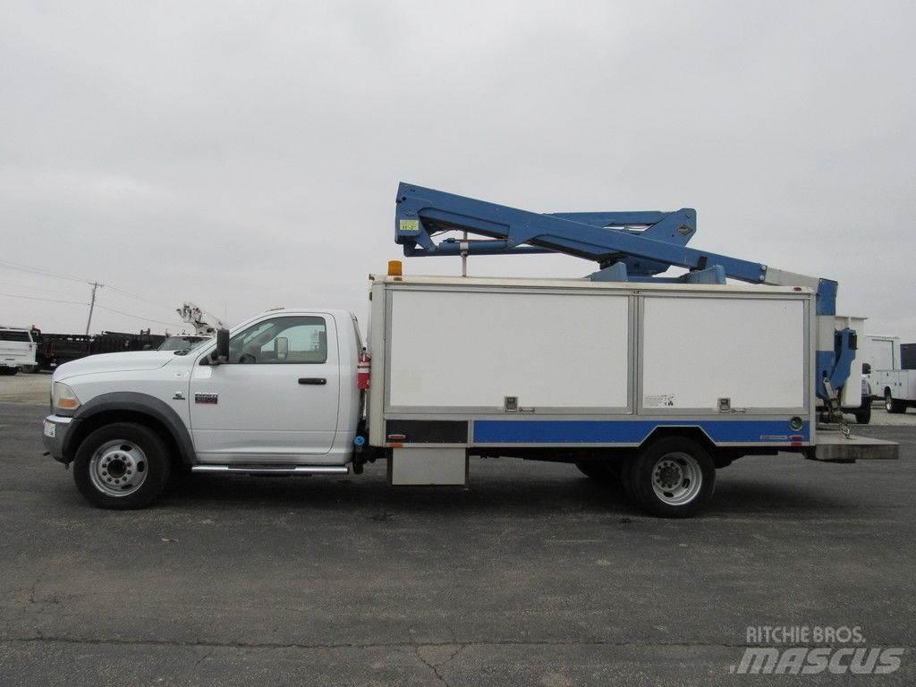 RAM 5500 Nostolava-autot