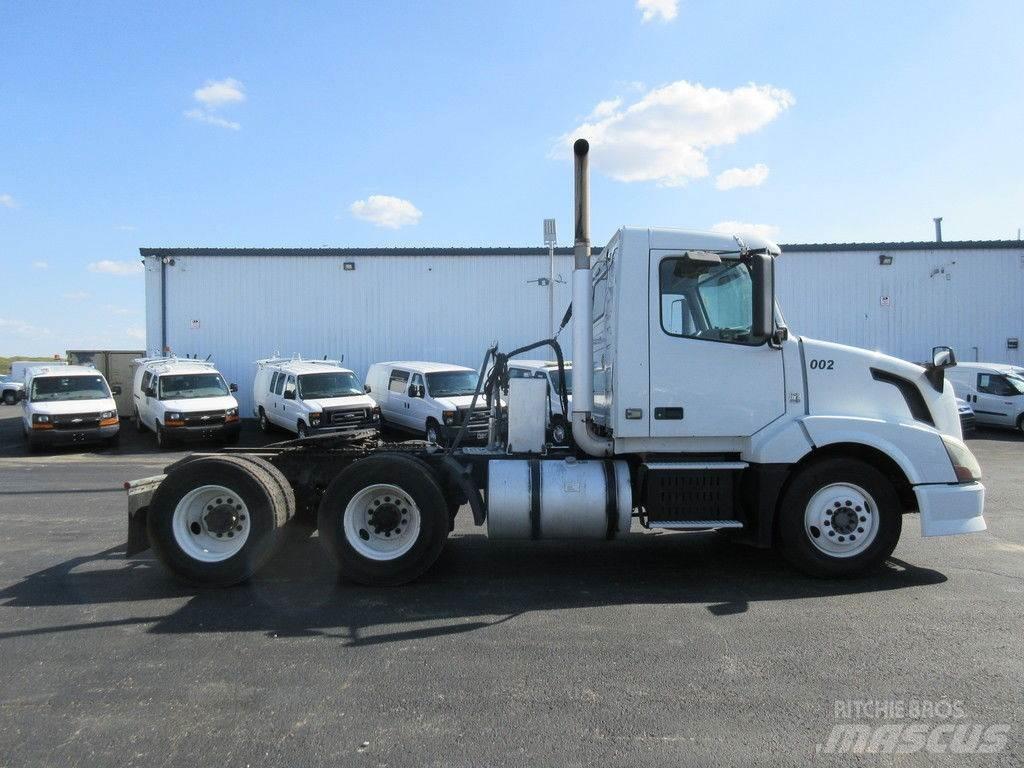 Volvo VNL64 Lava-kuorma-autot