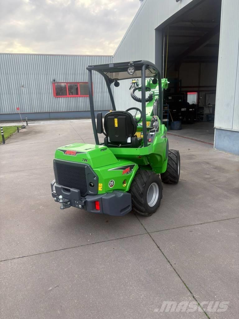 Avant 635 Liukuohjatut kuormaajat