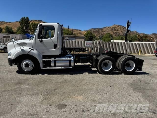 Freightliner M 112 Kuorma-autoalustat