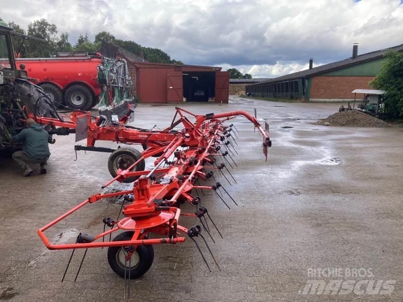 Kuhn GF8702T Pöyhimet ja haravat