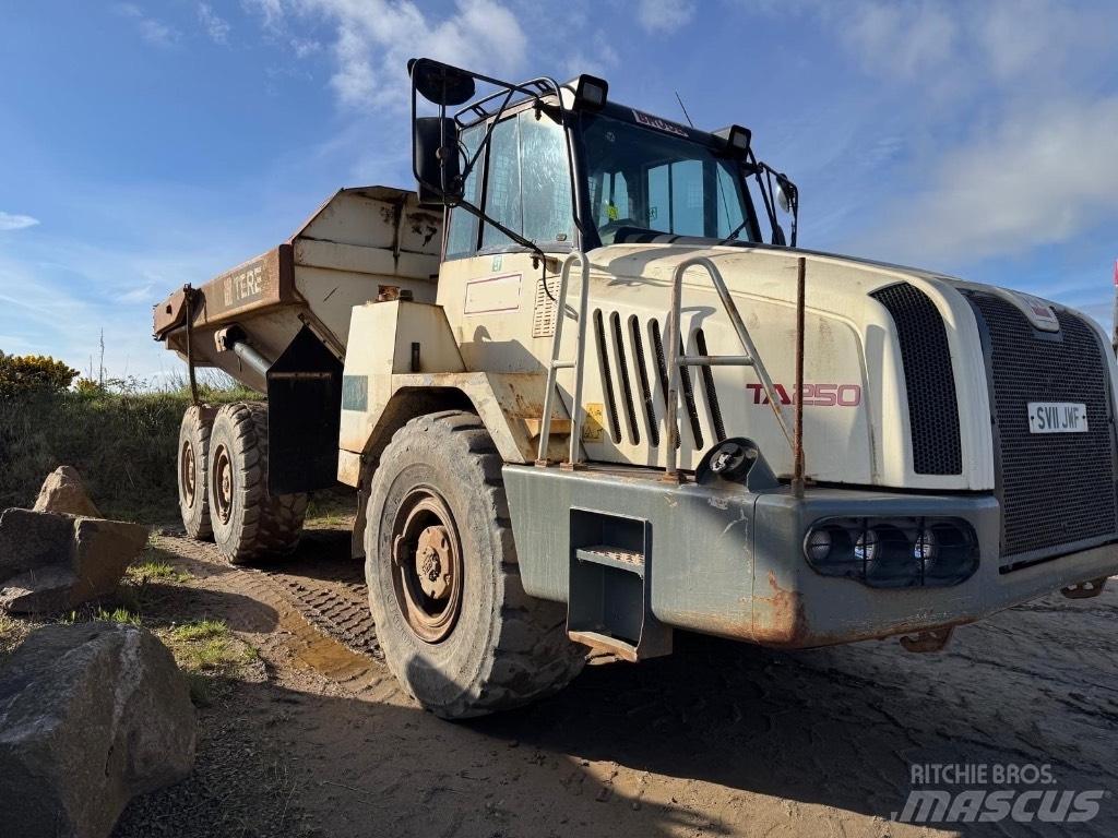 Terex TA 250 Dumpperit