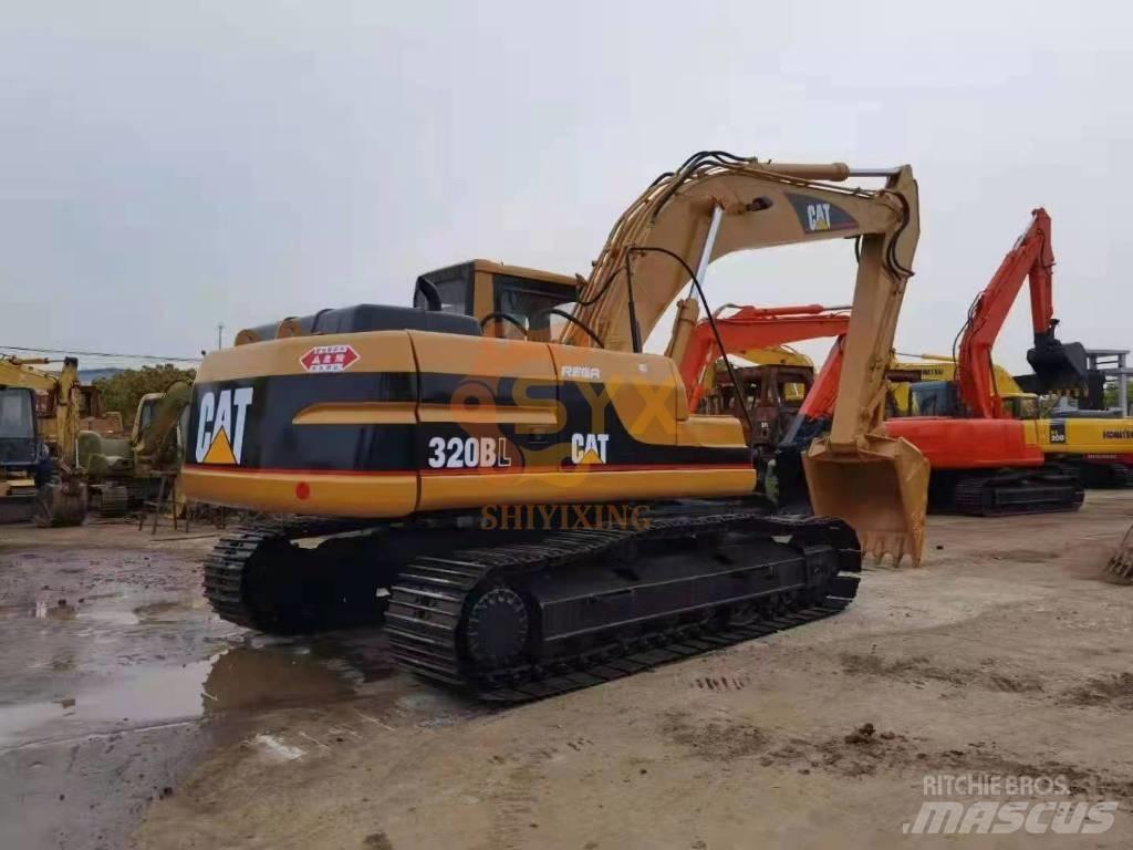 CAT 320 B Telakaivukoneet