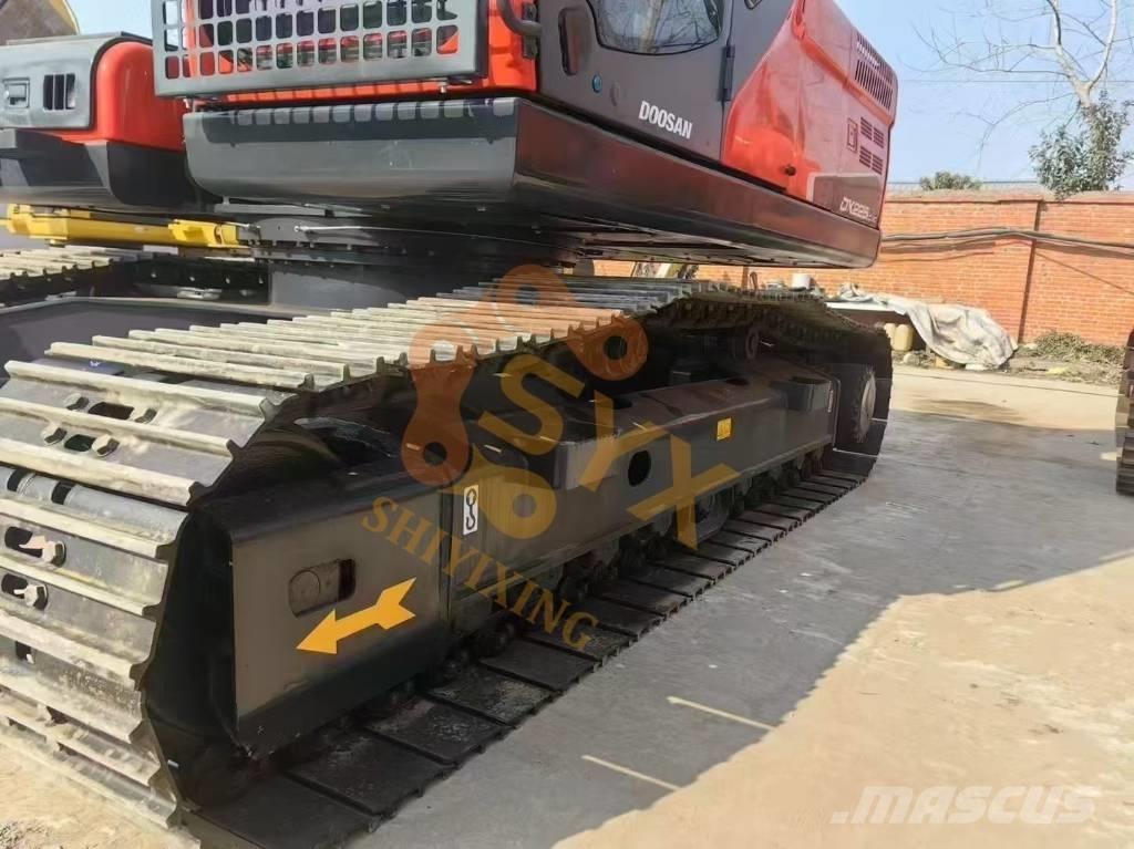 Doosan DX 225 LC Pitkävartiset kaivinkoneet