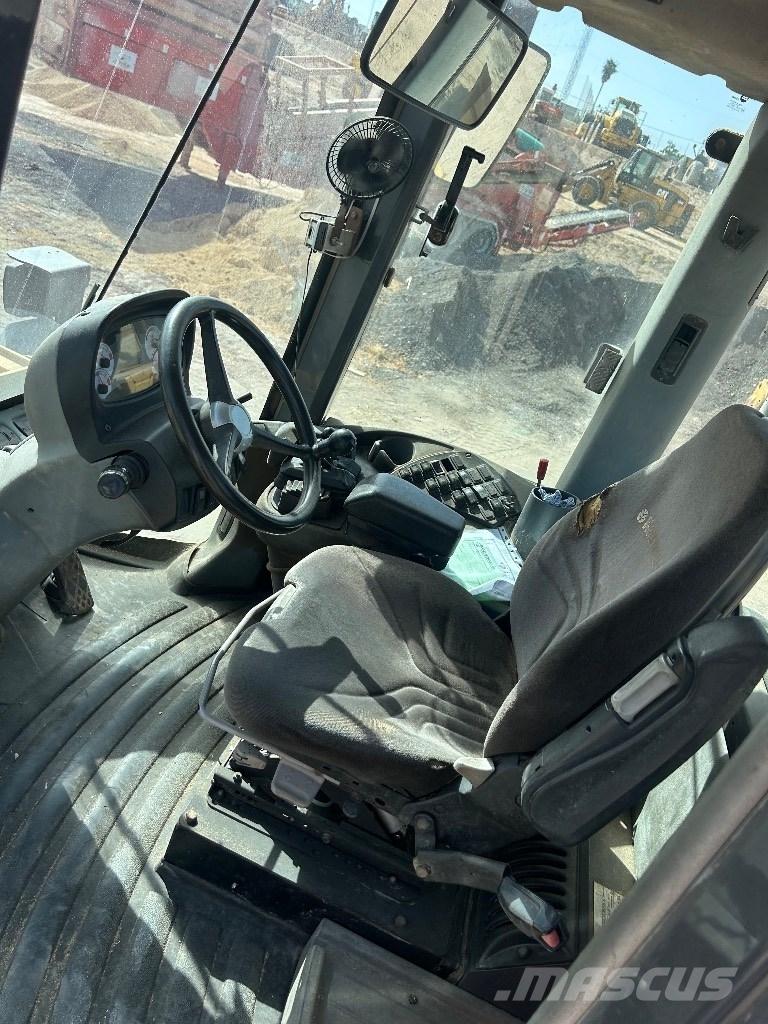 New Holland W 170 B Pyöräkuormaajat