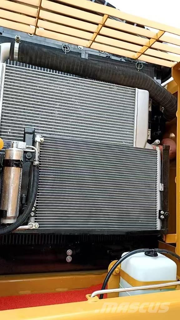 CAT 320DL Telakaivukoneet