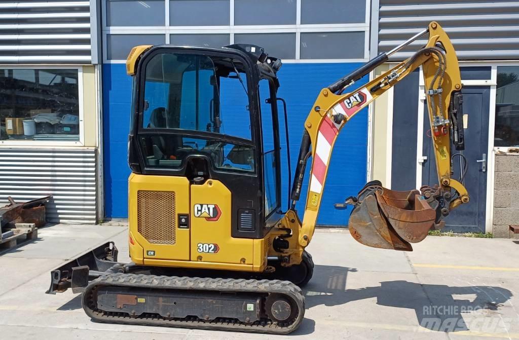 CAT 302 Minikaivukoneet < 7t