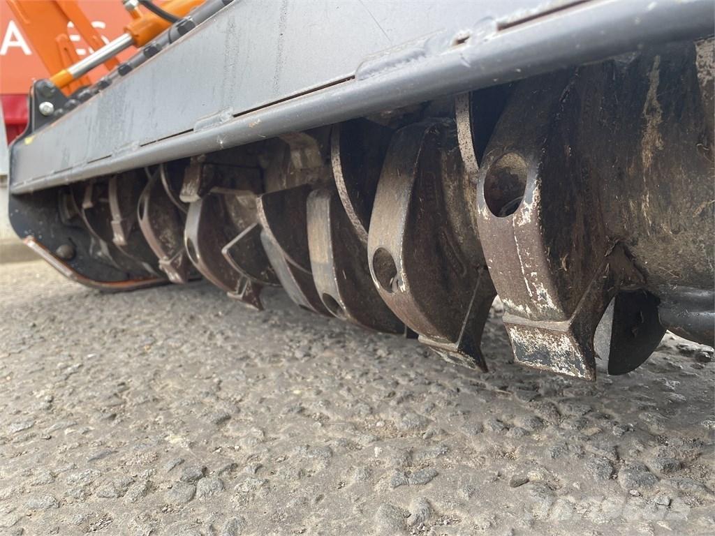 TMC Cancela TLE-125 Metsä murskaimet