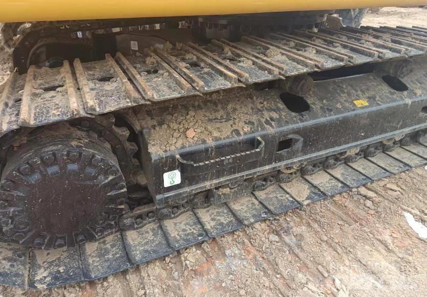 CAT 320 D2L Telakaivukoneet