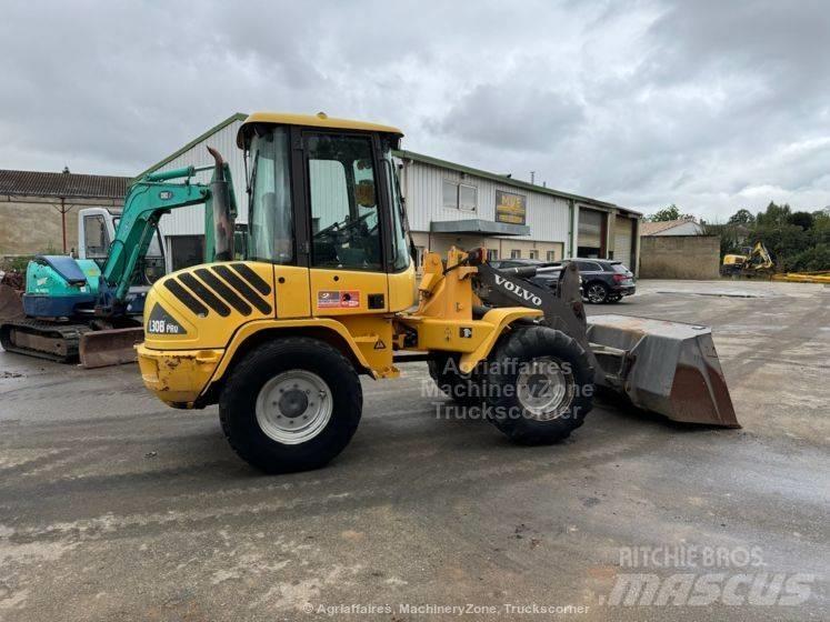 Volvo L 30 B Pyöräkuormaajat