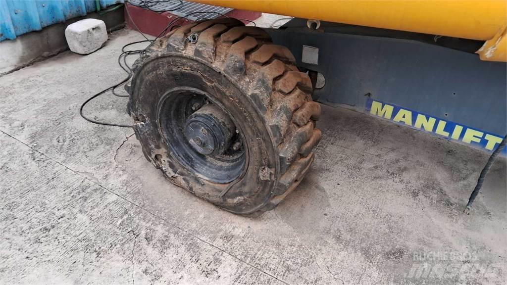 Haulotte H16TPX Teleskooppipuominostimet