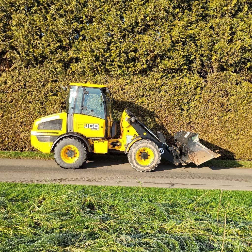 JCB 407 Pyöräkuormaajat