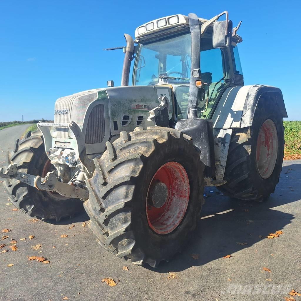 Fendt 818 Vario TMS Traktorit