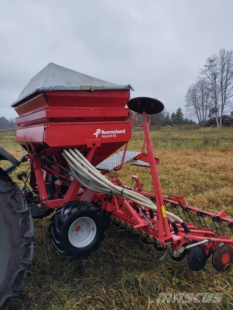 Kverneland Accord DL Kylvökoneet
