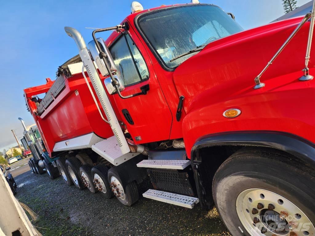 Freightliner 114SD Sora- ja kippiautot
