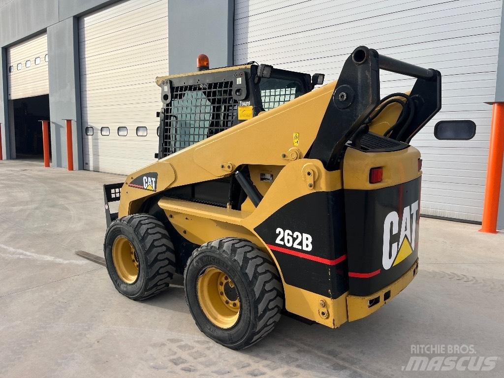 CAT 262 B Liukuohjatut kuormaajat