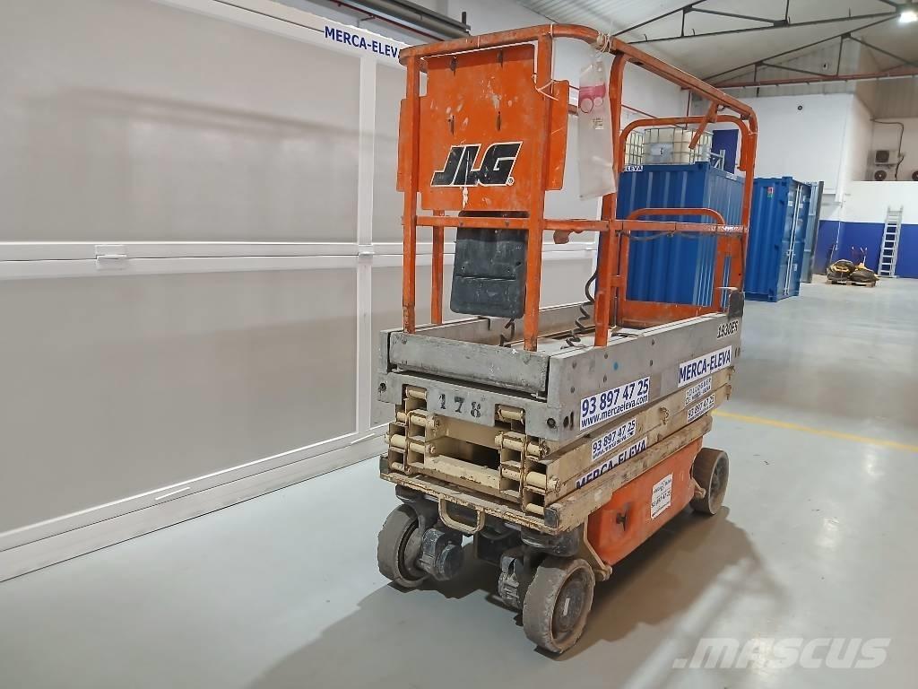 JLG 1930 ES Saksilavat