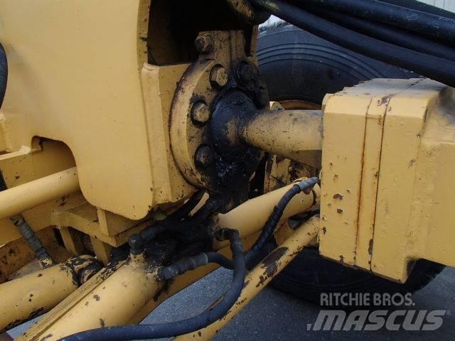 Volvo G 740 B Tiehöylät