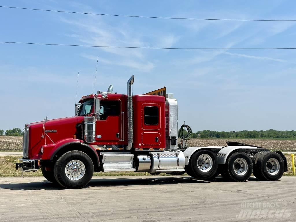 Kenworth T 800 Vetopöytäautot