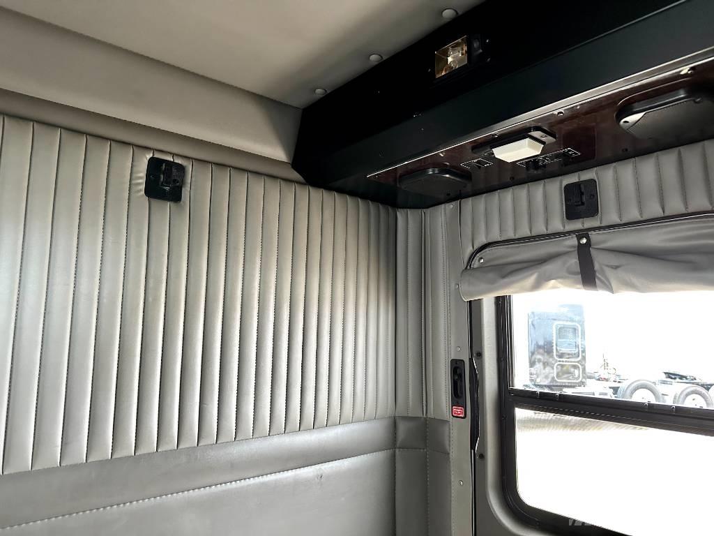 Kenworth T 800 Vetopöytäautot
