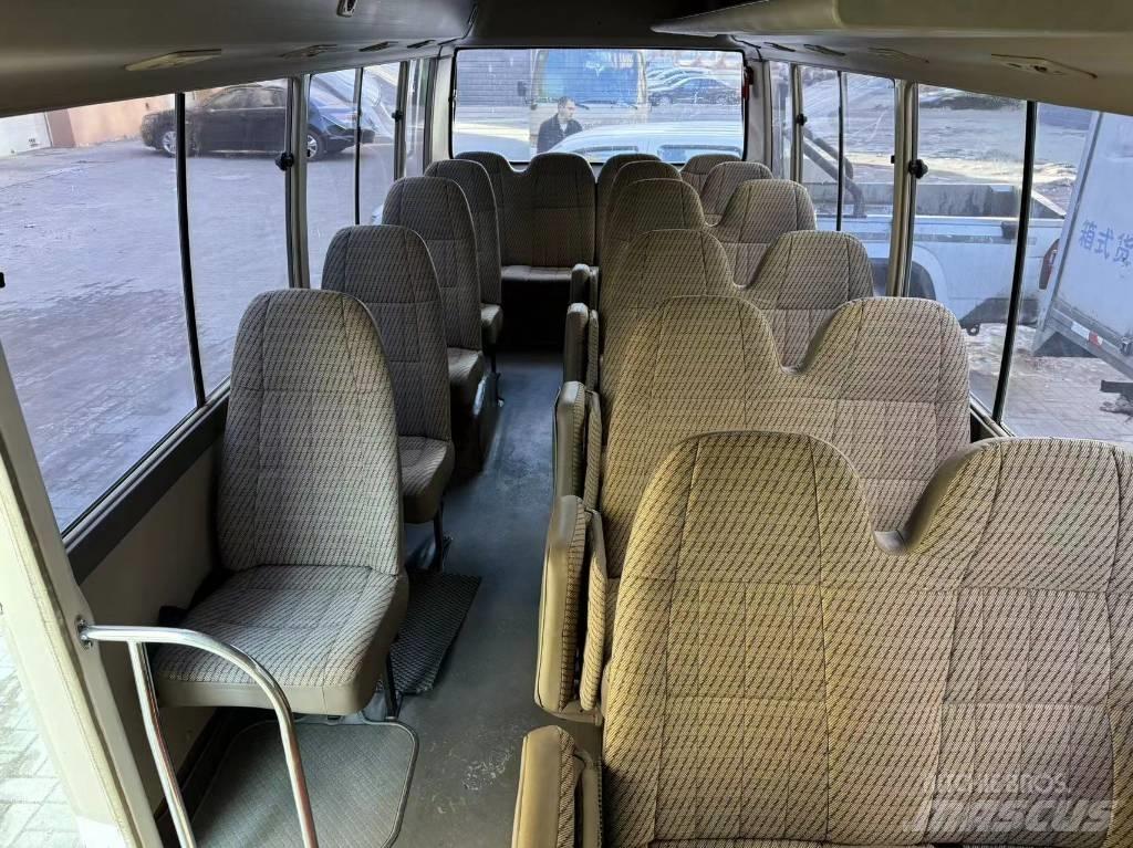 Toyota Coaster Bus Minibussit