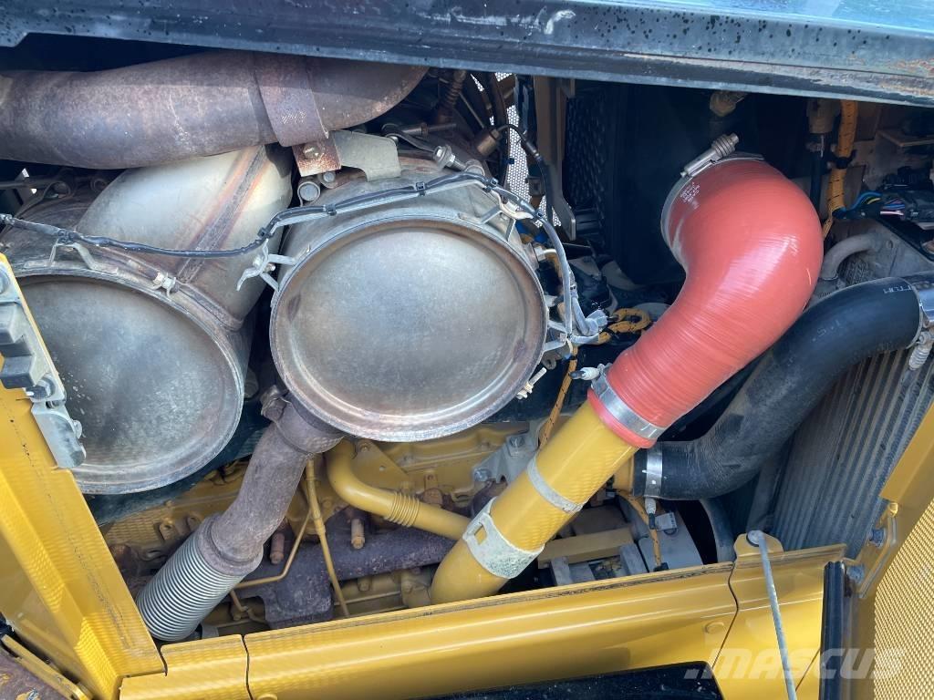 CAT D 5 LGP Telaketjupuskutraktorit