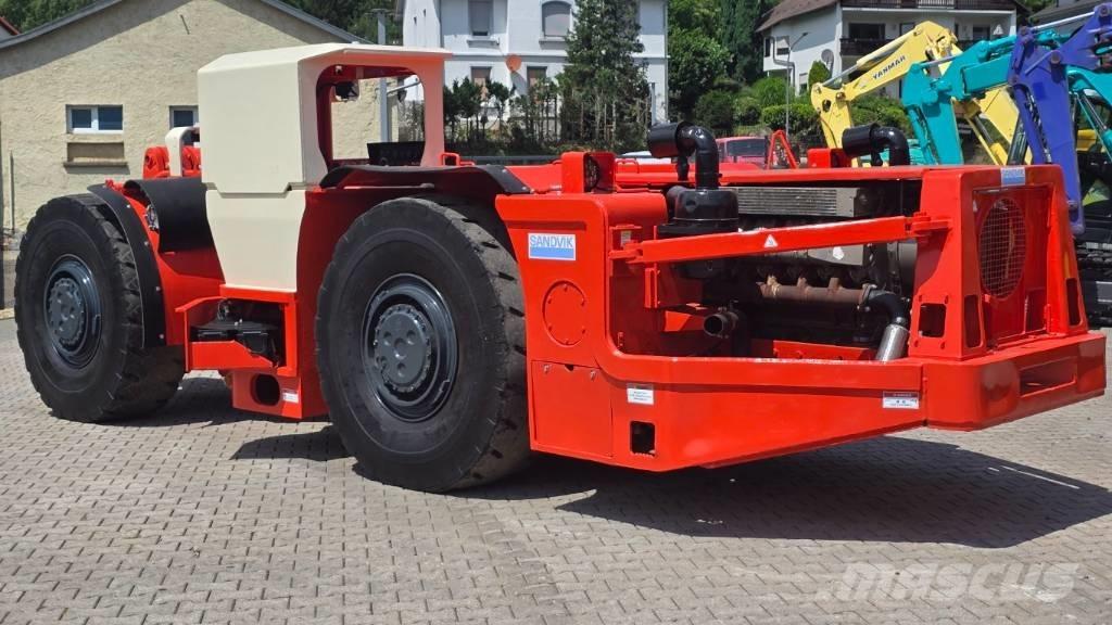 Toro 400 Maanalaiset lastauskoneet